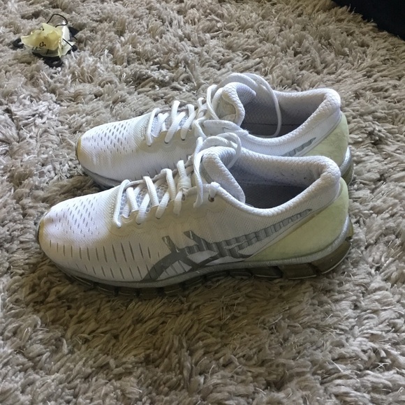 ASICS White Running Shoes - Picture 3 of 13